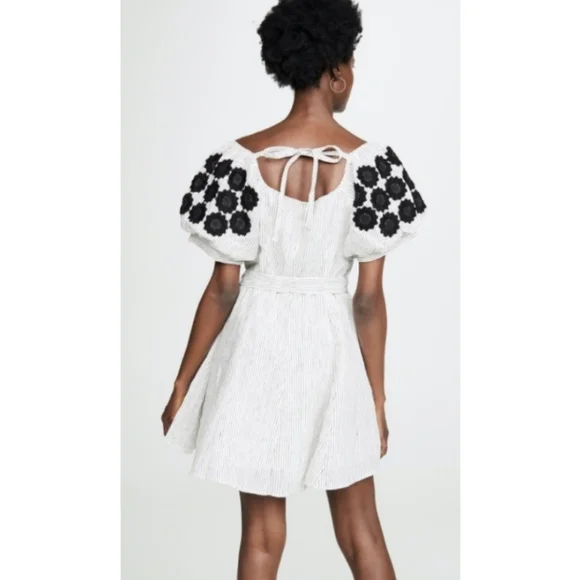 Elegant Off-Shoulder Striped Dress - Picture 6 of 16